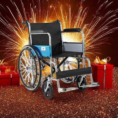 Silla de ruedas plegable ligera con sillón reclinable Commode Atributos comerciales y estilo combinados